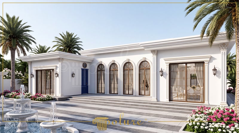 Poliüretan söve, kemer ve pilaster sütunlar kullanılan beyaz klasik düğün salonu dış cephesi ve fıskiyeli havuz.