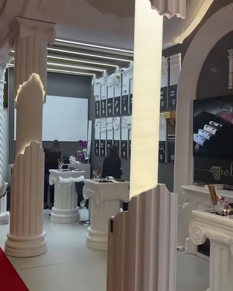 Polure Poliüretan Antik Sütun ve Söve Sistemleri ile Estetik Fuar Stand Tasarımları — 0:09