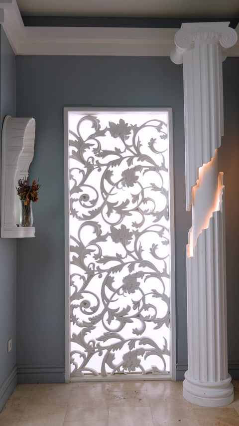 Pleksi Aydınlatmalı Desenli Panellerle Mekan Dekorasyonu
