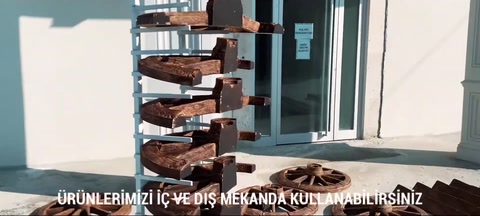 Raf üzerinde dizili kiriş ürünleri depoda sergileniyor