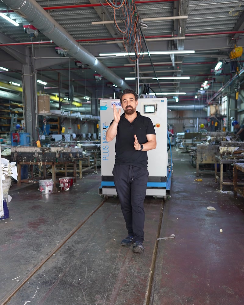 Desenli Kartonpiyer Kalıptan Çıkıyor | Poliüretan Kartonpiyer İmalatı