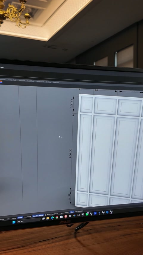 Ölçülendirilmiş panel modelinde dikey kayıtlar ve alt çerçeveler.